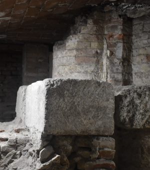 Scavi archeologici nella cripta